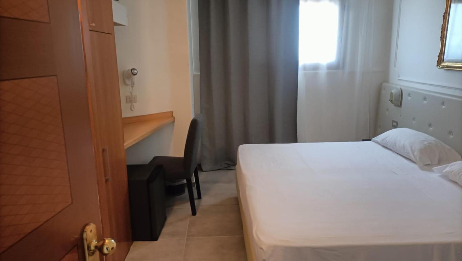Hotel Delta Florence Calenzano Exterior photo